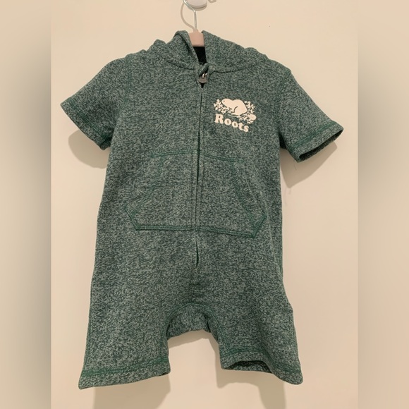 Roots green baby kanga romper. Size 12-18 months. - Picture 1 of 3